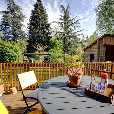 Confortable Avec Jardin Privatif, Terrasse Et Equipements Modernes - Fr-1-496-194 *